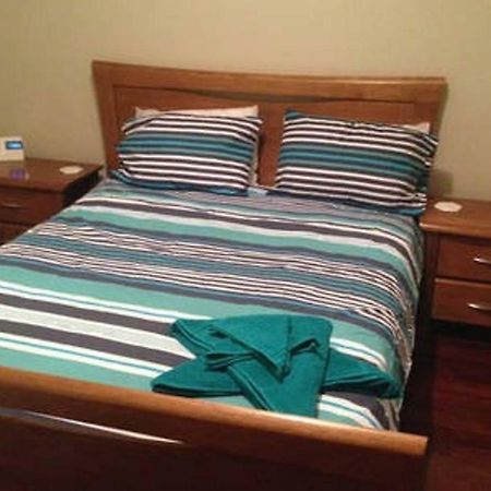 Affordable & Comfortable Apartment On Langley Park بيرث المظهر الخارجي الصورة